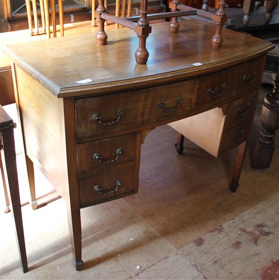 Mahogany bow front dressing table
